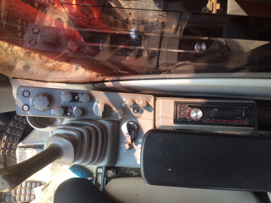 HITACHI ZX200-5G yr.2013