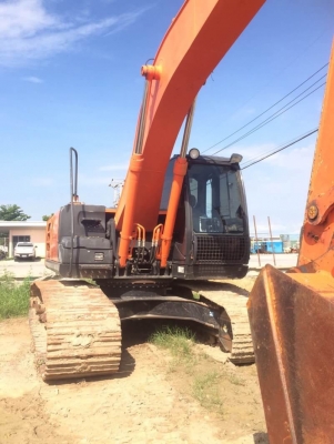HITACHI ZX200-5G yr.2013