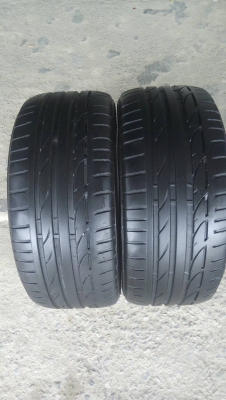245/45R17  RUNON ON FLAT  BRIDGESTONE POTENZA S001  ยางสวยทั้งคู่  มี 2เส้น ปี15   tel.081-4273941 ไอดีไลน์ 0814273941