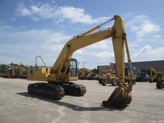 ขายรถขุด Komatsu PC200-7 มือสองนำเข้าจากญี่ปุ่น สภาพสวย พร้อมใช้งาน