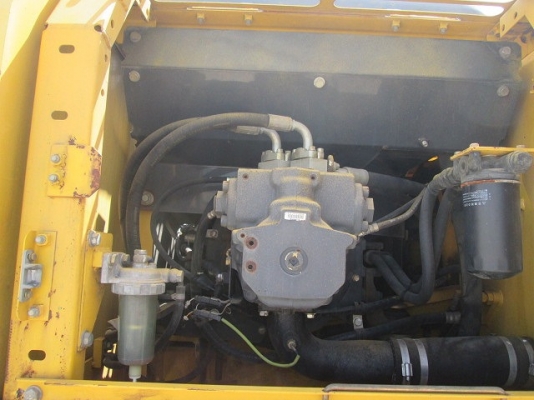 ขายรถขุด Komatsu PC200-7 มือสองนำเข้าจากญี่ปุ่น สภาพสวย พร้อมใช้งาน