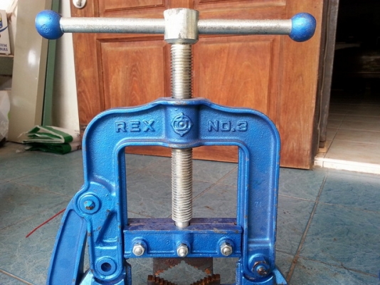 ปากกาจับแป๊ป REX ผลิตที่ญีปุ่น ของใหม่เก่าเก็บ มี 2 ขนาด ปากกาจับแป๊ป REX ผลิตที่ญีปุ่น ของใหม่เก่าเก็บ มี 2 ขนาด