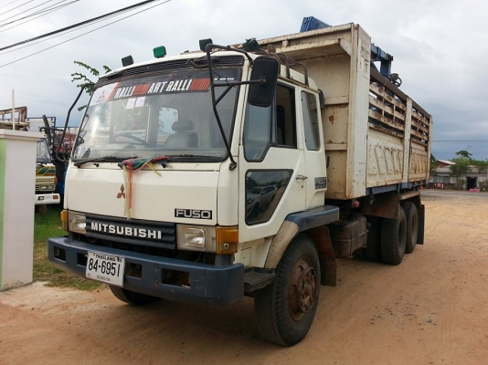 ขายรถดั้ม2เพลา FN527M-A เครื่อง6D16 พ.เพาเวอร์ เบรกจิฟฟี่ ภายในสวย สภาพพร้อมใช้งาน เอกสารพร้อมโอน ราคา690,000 สนใจโทร 090-8588220คุณนะ 093-3258446คุณบิว หรือเข้าดูสินค้าอื่นๆได้ที่ www.narong2truck.com หรือ www.truck.in.th/498 หรือเพจFacebook ณรงค์ ซื้อขา