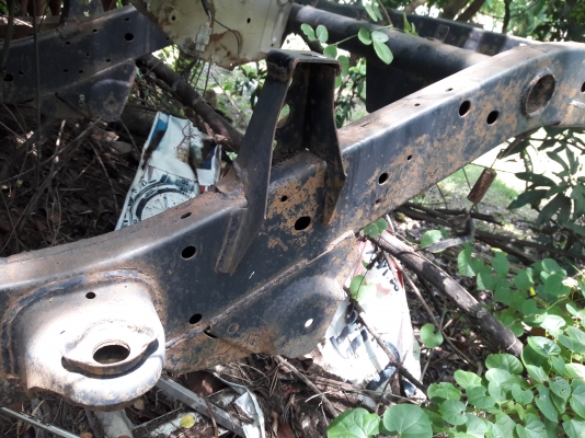 แชสซี ไทรทัน 2.5 แค๊บ ตัวเตี้ย ไม่มีช่วงล่าง