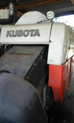 ขายรถเกี่ยวข้าว KUBOTA DC70 ใช้งาน960ชั่วโมง รถสวยสภาพดีมาก ช่วงล่างดี สภาพพร้อมใช้งาน เอกสารเล่มทะเบียนพร้อมโอน ราคา450,000 สนใจโทร 090-8588220คุณนะ 093-3258446คุณบิว หรือเข้าดูสินค้าอื่นๆได้ที่ www.narong2truck.com หรือ www.truck.in.th/498 หรือเพจFacebo