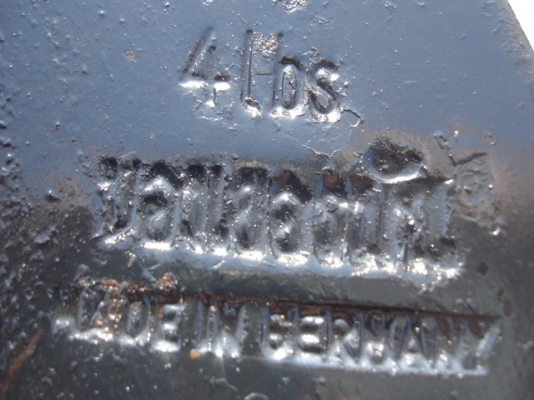 จอบขุด ขนาด 4 - 3.5 ปอนด์ ตราตา made in Germany ของใหม่เก่าเก็บ จอบขุด ขนาด 4 - 3.5 ปอนด์ ตราตา made in Germany ของใหม่เก่าเก็บ