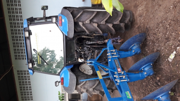 ขายรถไถ NEWHOLLAND TM125 ขายรถไถ NEWHOLLAND TM125