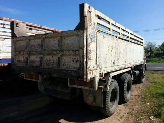 ขายรถดั้ม HINO FM18 เครื่อง HO7C เกียร์อิตั้น พ.เพาเวอร์ เบรกจิฟฟี่ ภายในสวย สภาพพร้อมใช้งาน เอกสารพร้อมโอน ราคา630,000 สนใจโทร 090-8588220คุณนะ 093-3258446คุณบิว หรือเข้าดูสินค้าอื่นๆได้ที่ www.narong2truck.com หรือ www.truck.in.th/498 หรือเพจFacebook ณร