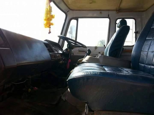 ขายรถดั้ม HINO FM18 เครื่อง HO7C เกียร์อิตั้น พ.เพาเวอร์ เบรกจิฟฟี่ ภายในสวย สภาพพร้อมใช้งาน เอกสารพร้อมโอน ราคา630,000 สนใจโทร 090-8588220คุณนะ 093-3258446คุณบิว หรือเข้าดูสินค้าอื่นๆได้ที่ www.narong2truck.com หรือ www.truck.in.th/498 หรือเพจFacebook ณร