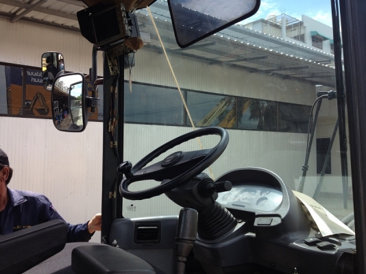 รถตักล้อยาง Komatsu WA200-5 รภเก่านอกนำเข้าจากญี่ปุ่่น พร้อมใข้งานทันที 091 695-6445