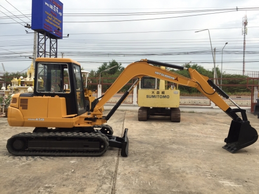 รถขุด Mitsubishi MM45B มีเก๋ง มือสองนำเข้าจากญี่ปุ่น ทำสีใหม่