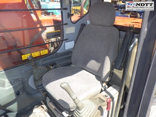 ถึงไทยเร็วๆนี้ ไม่แพงๆ Hitachi EX135USR จองได้นะครับ