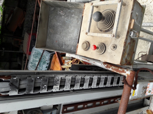 รถกระเช้า ญี่ปุ่น Furukawa ยกสูง 6.20 เมตร ขนาดเท่า แมคโค pc10 ขนของ 200 kg.