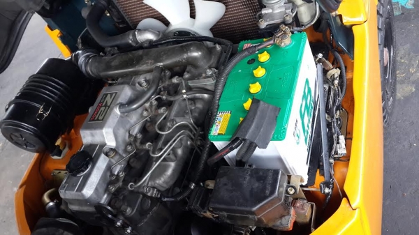 ขายโฟล์คลิฟ toyota  รุ่น 7FD30  ดีเซล ออโต้ ไซด์ชิฟ