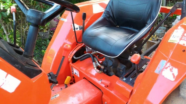 ขายรถไถ KUBOTA L3408 พร้อมดันหน้าใหม่ ราคา 185,000 อ.แกลง จ.ระยอง มีบริการขนส่งทั่วไทย DC Tractor Rayong 0818618678,0899347475 https://www.facebook.com/DC-Tractor-Rayong-3071545327…/shop… id line=081-8618678 id line=089-9347475 ขายรถไถ KUBOTA L3408 พร้อมดันหน้าใหม่ ราคา 185,000 อ.แกลง จ.ระยอง มีบริการขนส่งทั่วไทย DC Tractor Rayong 0818618678,0899347475 https://www.facebook.com/DC-Tractor-Rayong-3071545327…/shop… id line=081-8618678 id line=089-9347475