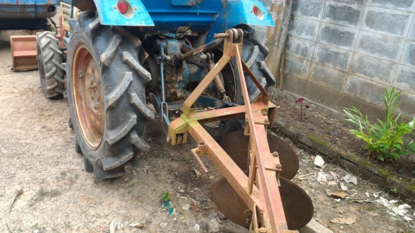 ขายรถไถ KUBOTA L1802 พร้อมดันหน้า ผาน3 ราคา 95,000 อ.แกลง จ.ระยอง มีบริการขนส่งทั่วไทย DC Tractor Rayong 0818618678,0899347475 https://www.facebook.com/DC-Tractor-Rayong-3071545327…/shop… id line=081-8618678 id line=089-9347475 ขายรถไถ KUBOTA L1802 พร้อมดันหน้า ผาน3 ราคา 95,000 อ.แกลง จ.ระยอง มีบริการขนส่งทั่วไทย DC Tractor Rayong 0818618678,0899347475 https://www.facebook.com/DC-Tractor-Rayong-3071545327…/shop… id line=081-8618678 id line=089-9347475