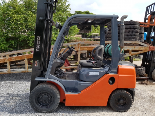 8FG25เครื่องยนต์เบนซินเสาสูง4เมตร งายาว107 ซ.ม.ยางตันหน้า-หลัง