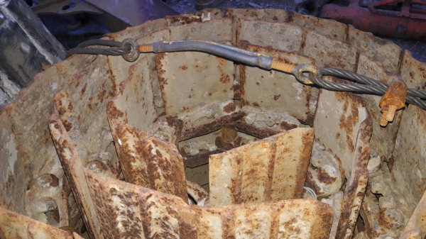 ขายแทรคเหล็ก สำหรับรถขุดขนาด 40 &ndash; 50  สินค้าเก่านอก ขายคู่ละ 40,000 บาท