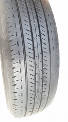 ขายยาง195R15 ปี 13 BRIDGESTONE R611 4 เส้น