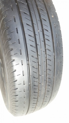 ขายยาง205/70/15 ปี 15 BRIDGESTONE R611 4 เส้น ขายยาง205/70/15 ปี 15 BRIDGESTONE R611 4 เส้น