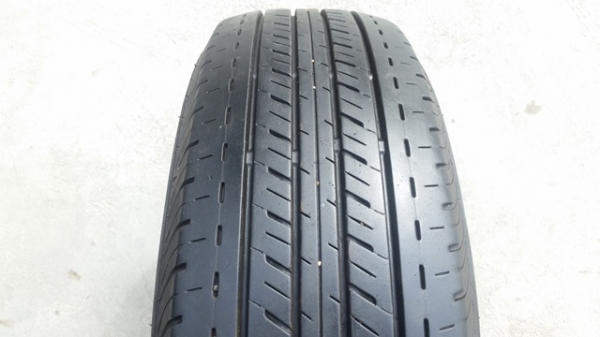 ขายยาง205/70/15 ปี 15 BRIDGESTONE R611 4 เส้น ขายยาง205/70/15 ปี 15 BRIDGESTONE R611 4 เส้น