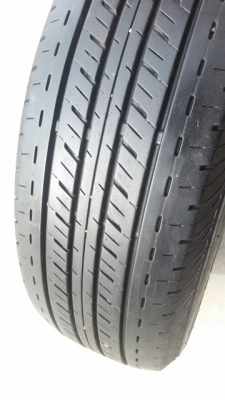 ขายยาง205/70/15 ปี 15 BRIDGESTONE R611 4 เส้น ขายยาง205/70/15 ปี 15 BRIDGESTONE R611 4 เส้น