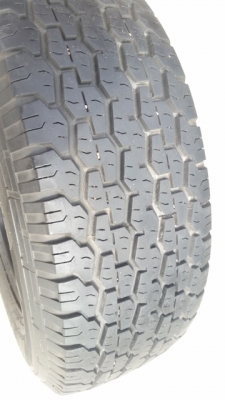 ขายยาง225/70/15 ปี 12/2เส้น+ปี13/2เส้น THUNDERER 4 เส้น