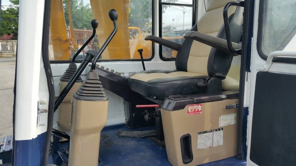 ขาย รถขุด KOMATSU รุ่น PC60-6- มือสองญี่ปุ่น สวยพร้อมใช้งาน ทำงานดีทุกระบบ แน่นทั้งคัน มือถือ/LINE ID : 0818753444 ขาย รถขุด KOMATSU รุ่น PC60-6- มือสองญี่ปุ่น สวยพร้อมใช้งาน ทำงานดีทุกระบบ แน่นทั้งคัน มือถือ/LINE ID : 0818753444