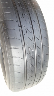 ขายยาง195/65/16 ปี 13/2เส้น+ปี14/2เส้น BEIDGESTONE EP200 4 เส้น