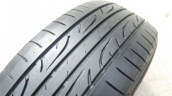 ขายยาง195/65/15 ปี 4913 DUNLOP 4 เส้น