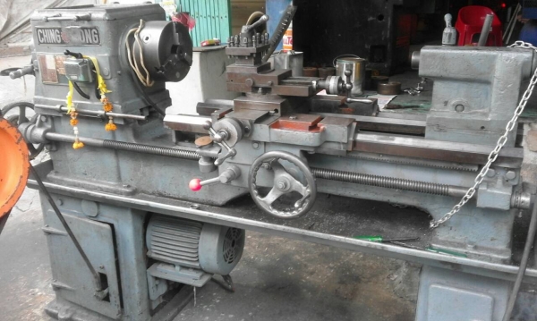 ขายกลึง5ฟุตใต้หวันไฟ2สายเครื่องเงียบราคาสุดคุ้มครับผม