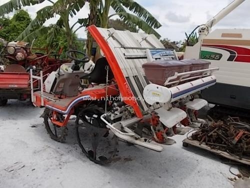 รถปลูกข้าวดำนานั่งขับ KUBOTA SPA4 รหัสสินค้า 80802589 ดูสินค้าอื่นๆได้ที่ www.nihonmono.com รถปลูกข้าวดำนานั่งขับ KUBOTA SPA4 รหัสสินค้า 80802589 ดูสินค้าอื่นๆได้ที่ www.nihonmono.com