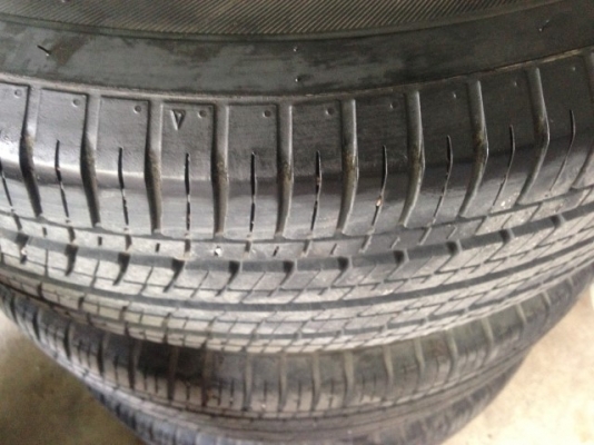 ขาย/เทิร์นล้อแม็ก6รู ขอบ17 พร้อมยางสภาพสวย 4วง ถูกๆสำหรับรถกระบะตัวสูง