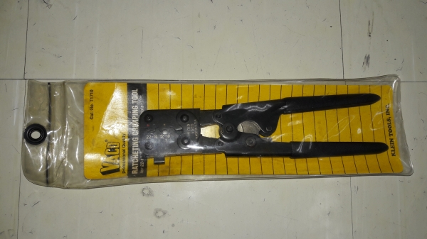 ขายคีมย้ำสายไฟ KLEIN Made in USA.เก่าเก็บมานาน ขายคีมย้ำสายไฟ KLEIN Made in USA.เก่าเก็บมานาน