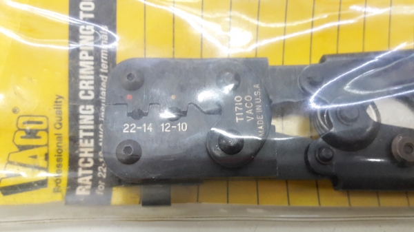 ขายคีมย้ำสายไฟ KLEIN Made in USA.เก่าเก็บมานาน ขายคีมย้ำสายไฟ KLEIN Made in USA.เก่าเก็บมานาน