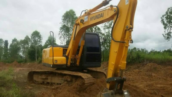 ขาย 1,290,000 HYUNDAI 140LC-7ทำงาน 8,000 ชั่วโมง รถสวยเหมือนใหม่เอกสารเล่มทะเบียน รถอยู่ จ.อุดรธานี  090-772-3710 090-772-3708