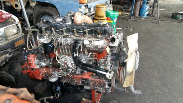 ขายเครื่อง Isuzu เด็คก้า 270 แรง