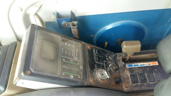 ขาย 695,000 แบคโฮ KOBELCO sk 120-3 (เก่านอก 3 ปี)ไฟฟ้าเต็ม เครื่องดี ปั้มแรง เอวแน่น ช่วงล่างเต็ม อินวอยท์ รถสวยพร้อมใช้ 090-772-3710 090-772-3708