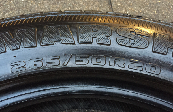 ยาง Marshal 265 50 20 ปลายปี11 ดอกเต็ม ไม่มีปะ ราคาไม่แพง ยาง Marshal 265 50 20 ปลายปี11 ดอกเต็ม ไม่มีปะ ราคาไม่แพง