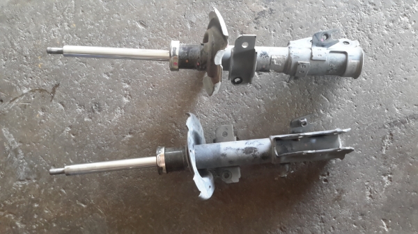 แหล็ก พวงมาลัย พาวเว่อ เฟียตต้า พร้อมโช๊คอัฟ คู่หลัง เฟียตต้า แหล็ก พวงมาลัย พาวเว่อ เฟียตต้า พร้อมโช๊คอัฟ คู่หลัง เฟียตต้า