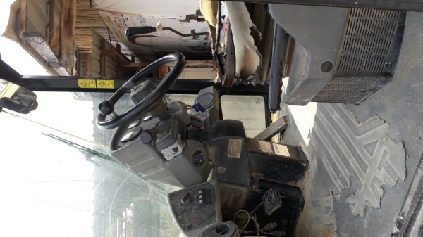 รถตัก CAT910G