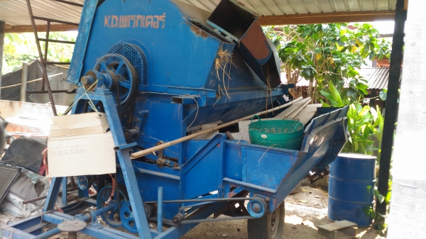 เครื่องนวดข้าว