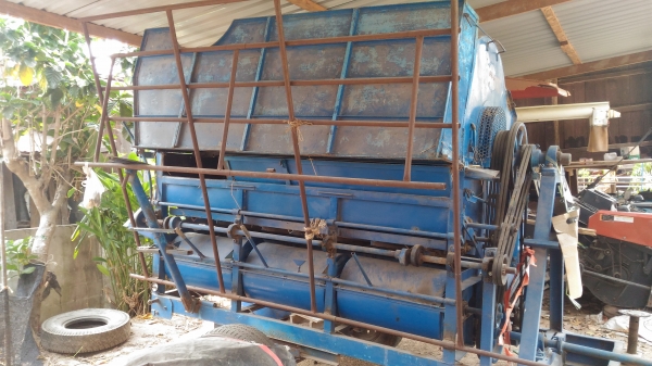 เครื่องนวดข้าว