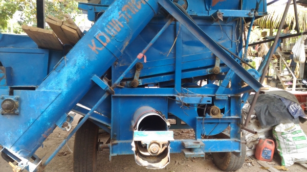 เครื่องนวดข้าว