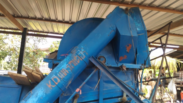 เครื่องนวดข้าว