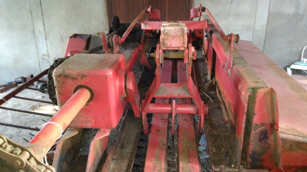 ขายรถอัดฟาง แมสซี่ 124 ป้ายขาว เก่านอก