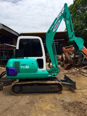 KOMATSU 30-7E ขนาดPC-30<คอลโทนสั้นปั๊มนิ้ว>รถเก่านอกมีเอกสาร☎️ติดต่อ 085-5632278 (ราคาต่อรองได้)