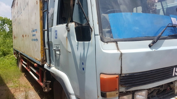 ขาย6ล้อ ร็อกกี้ FRR จดประกอบช่วงยาว 7 เมตร ยาง 8.25