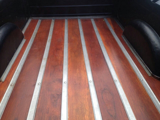 คิ้วเลสเก็บงานพื้นกะบะ คิ้วเลสเก็บงานพื้นกะบะ