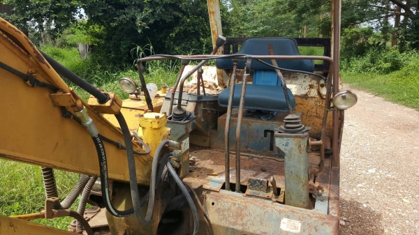 ขาย แบคโฮ KOMATSU PC30-5 รถพร้อมใช้งาน เครื่องดี เอกสารใบซื้อขาย